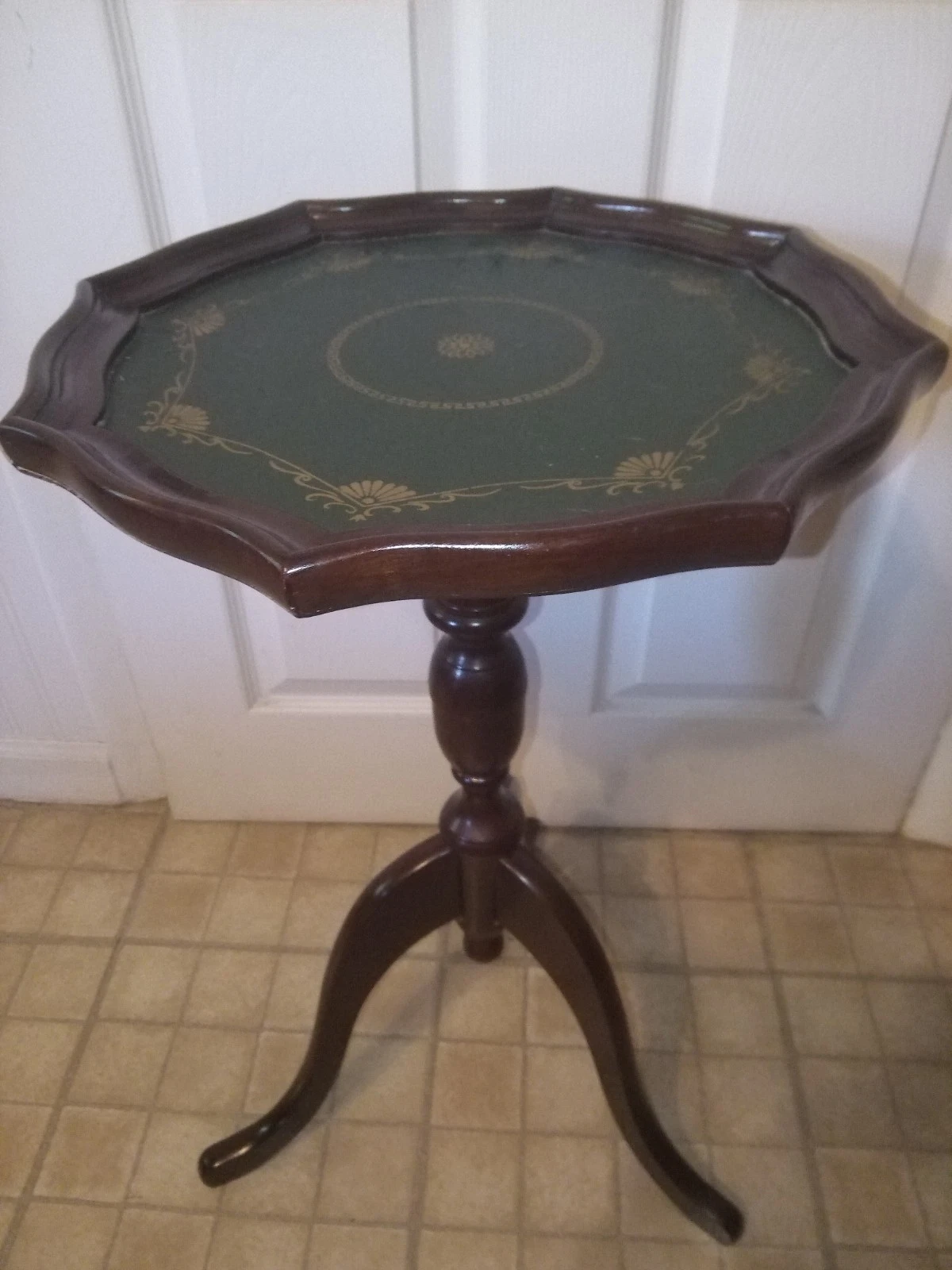 Vintage Mahogany Wood Pedestal Side Table with Leather Top